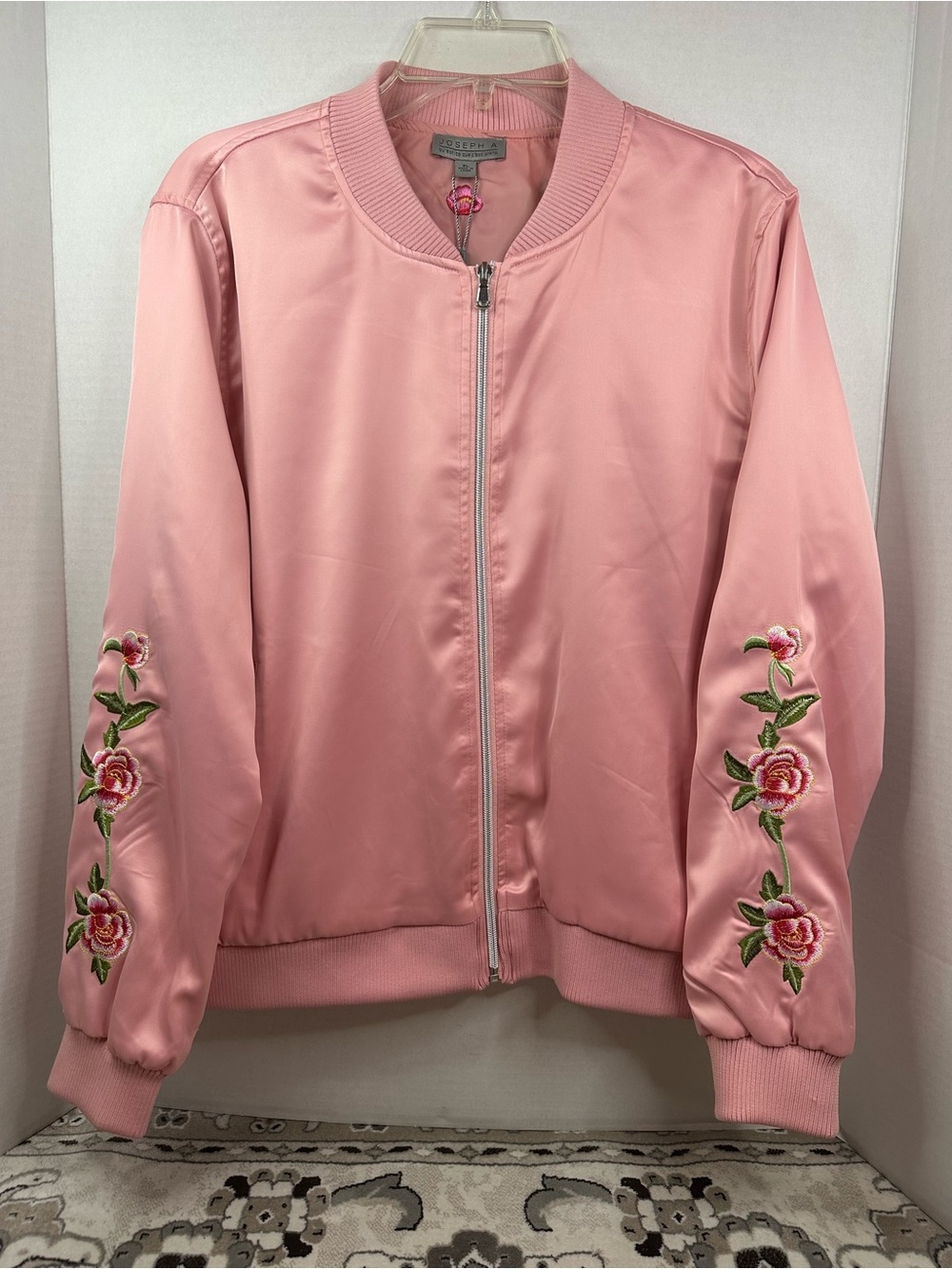 Joseph A Women’s XL Pink Floral Embroidered Bomber Jacket NWT Blossom